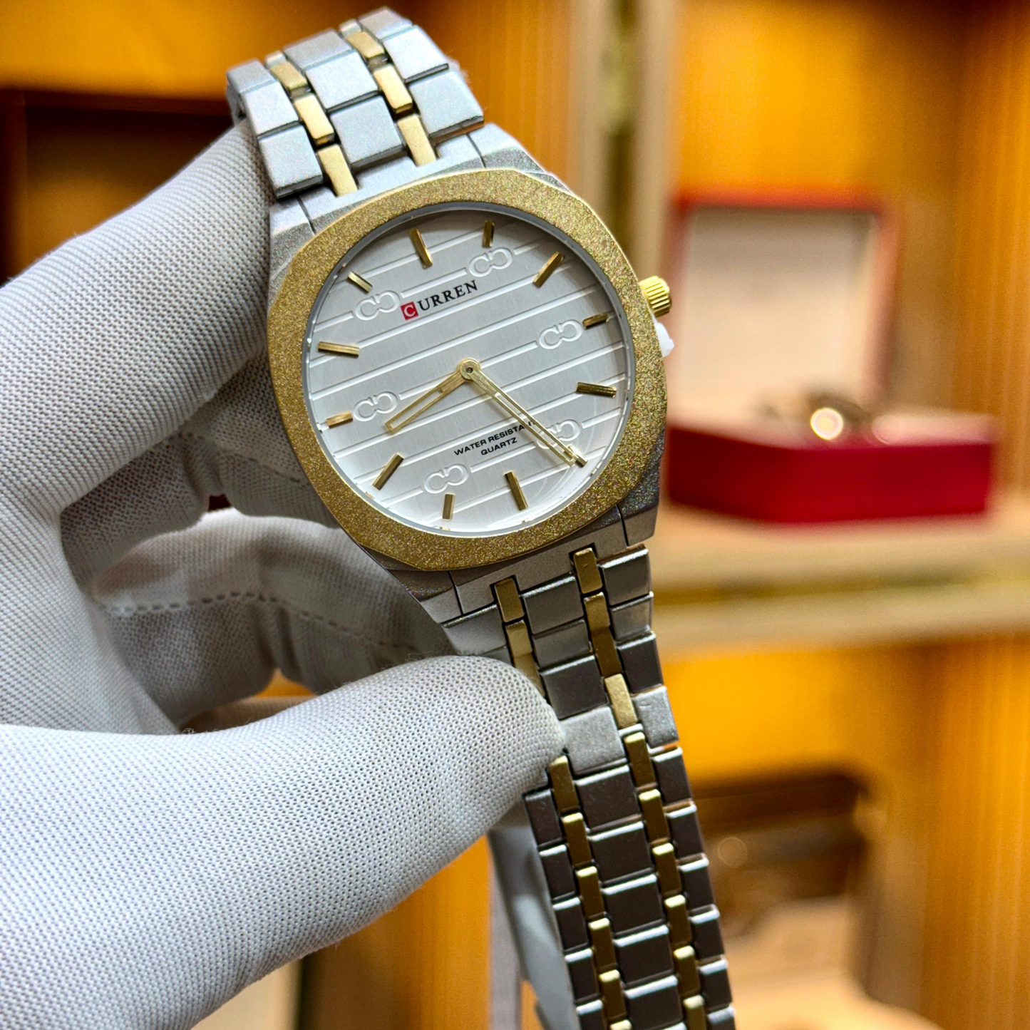 CURREN (orignal)
Quartz movement