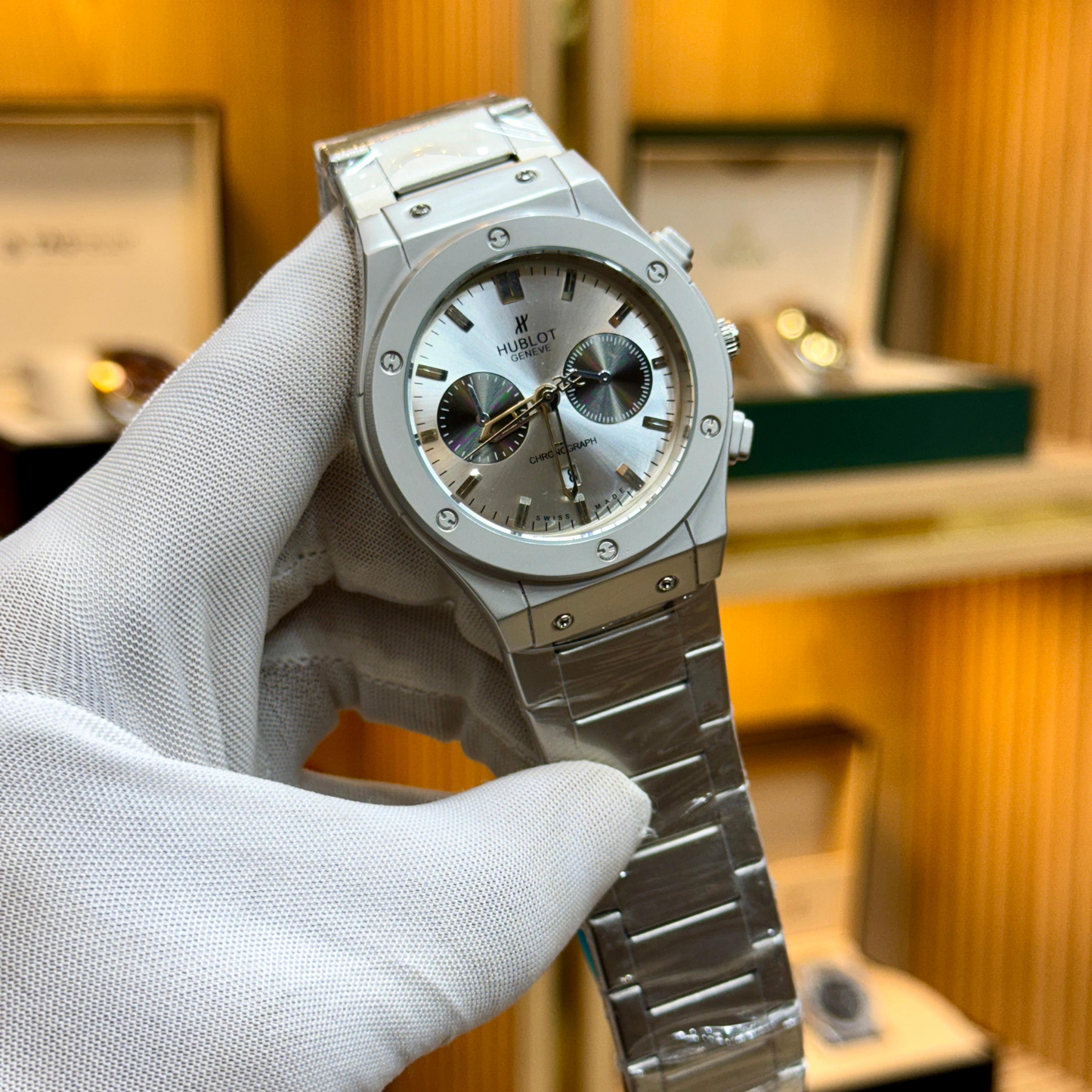 HUBLOT (Second copy)
Quartz movement