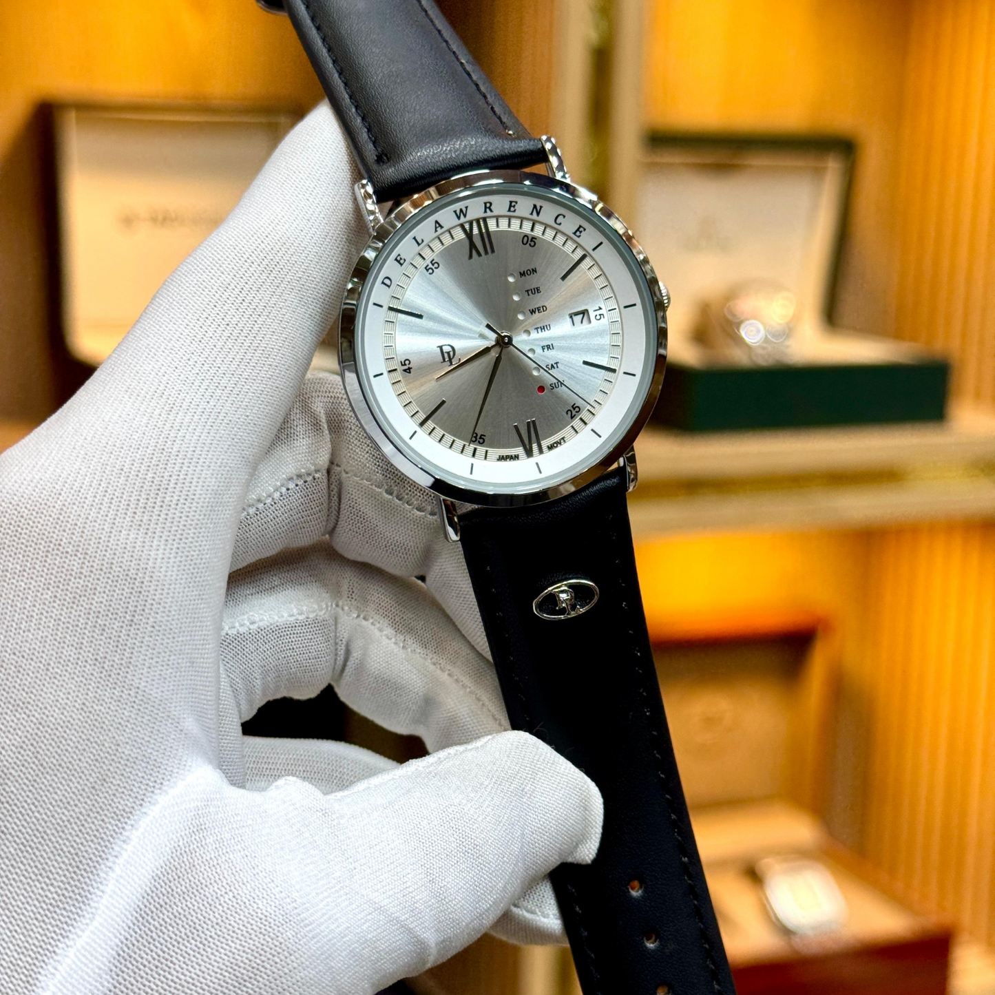 D.L (orignal)
Japan quartz movement